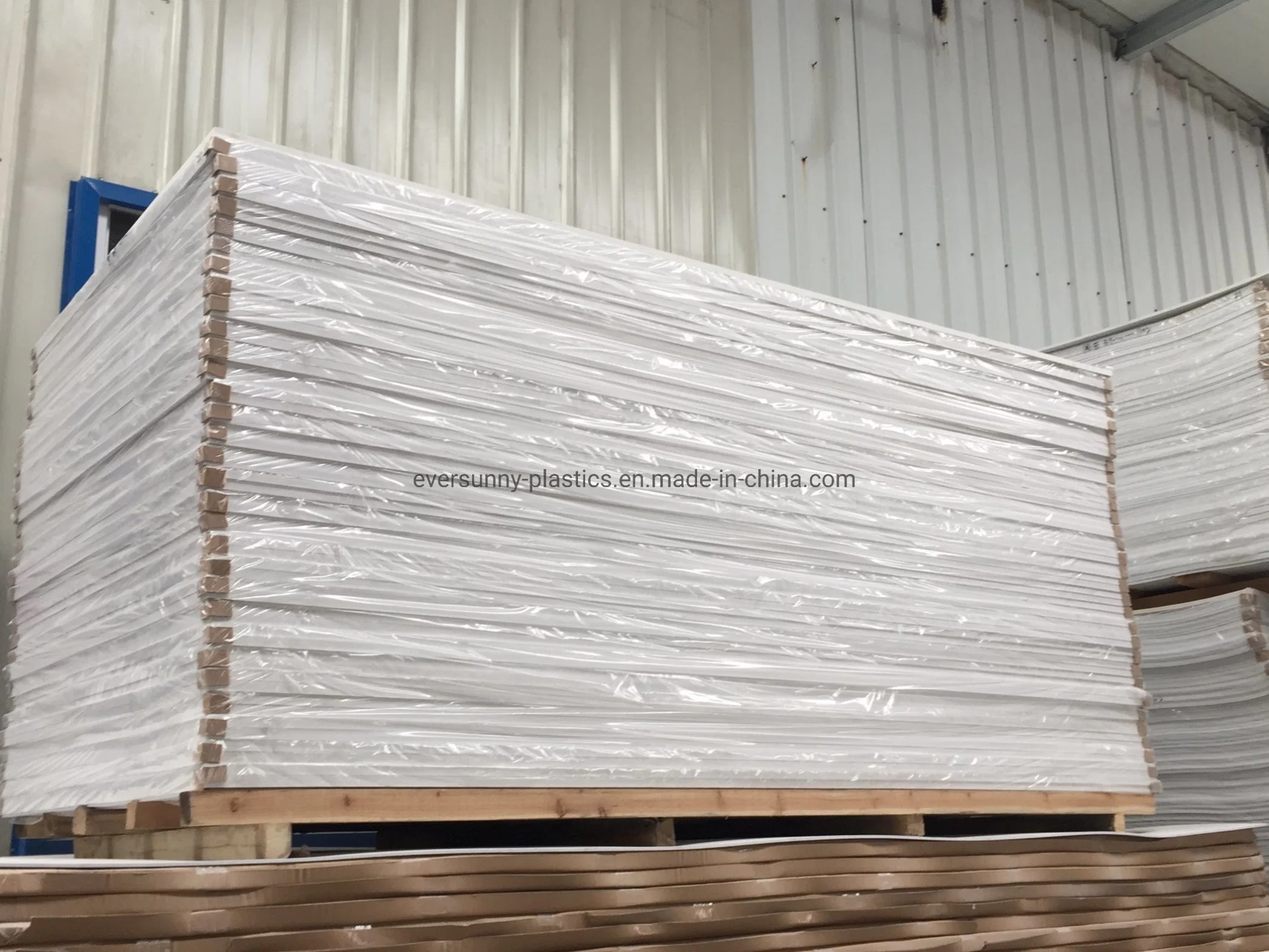 Special for Cabinets Backboard Use Density Water-Cooling White PVC Foam Board with Hard Surface