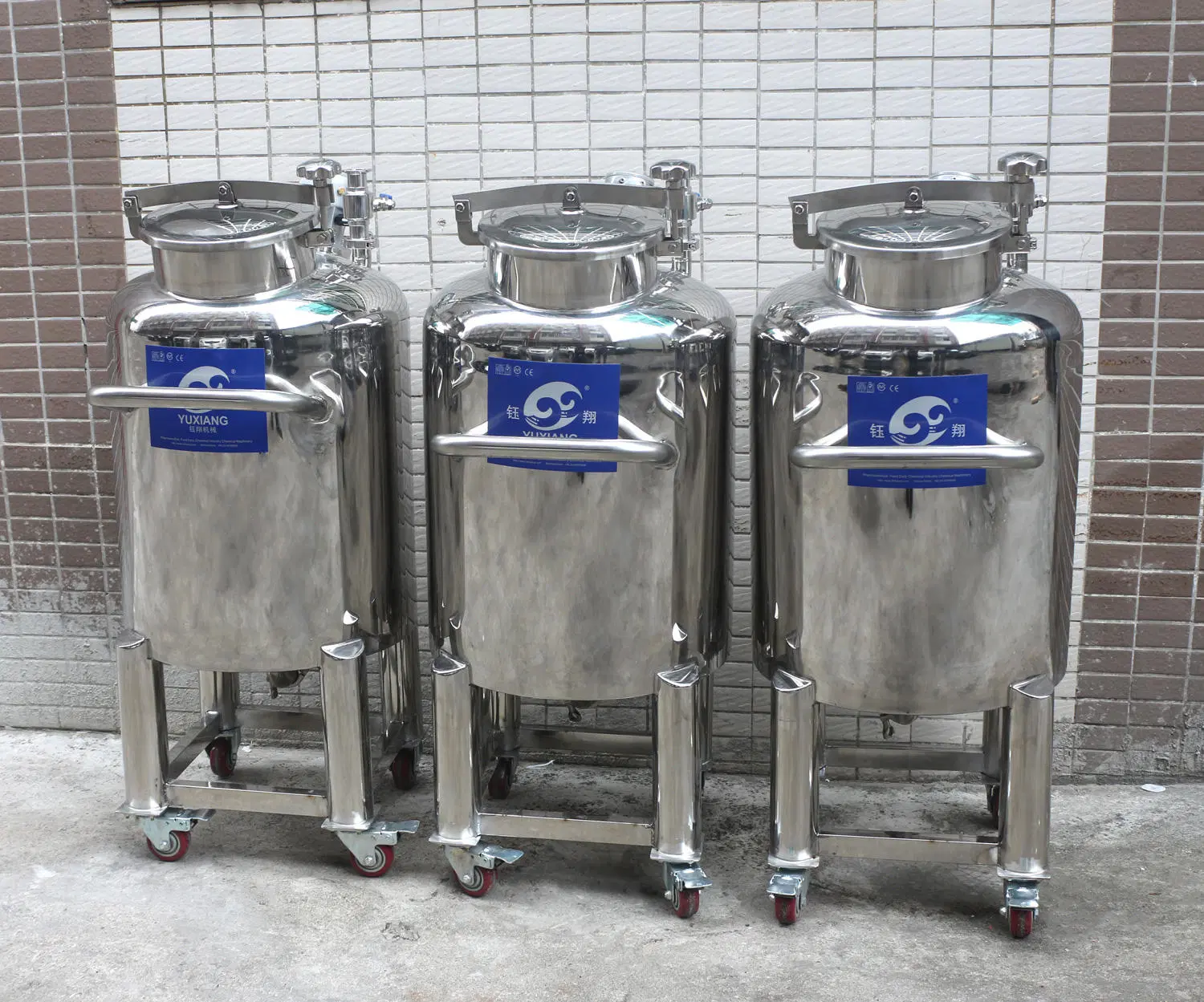 Tanques de almacenamiento de alimentos de acero inoxidable Equipo de almacenamiento de productos químicos almacenamiento de agua Tanque