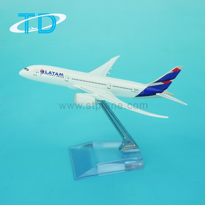 Latam B787 Best Selling Products Diecast Airline Plane for Adults Plane Model