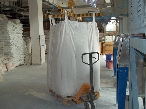 100% Polypropylene 1000kg 1500kg FIBC Plastic 1 Tonner Jumbo Big Bulk Bag for Lime Mineral Agriculture Fertilizer Chicken Animal Feed