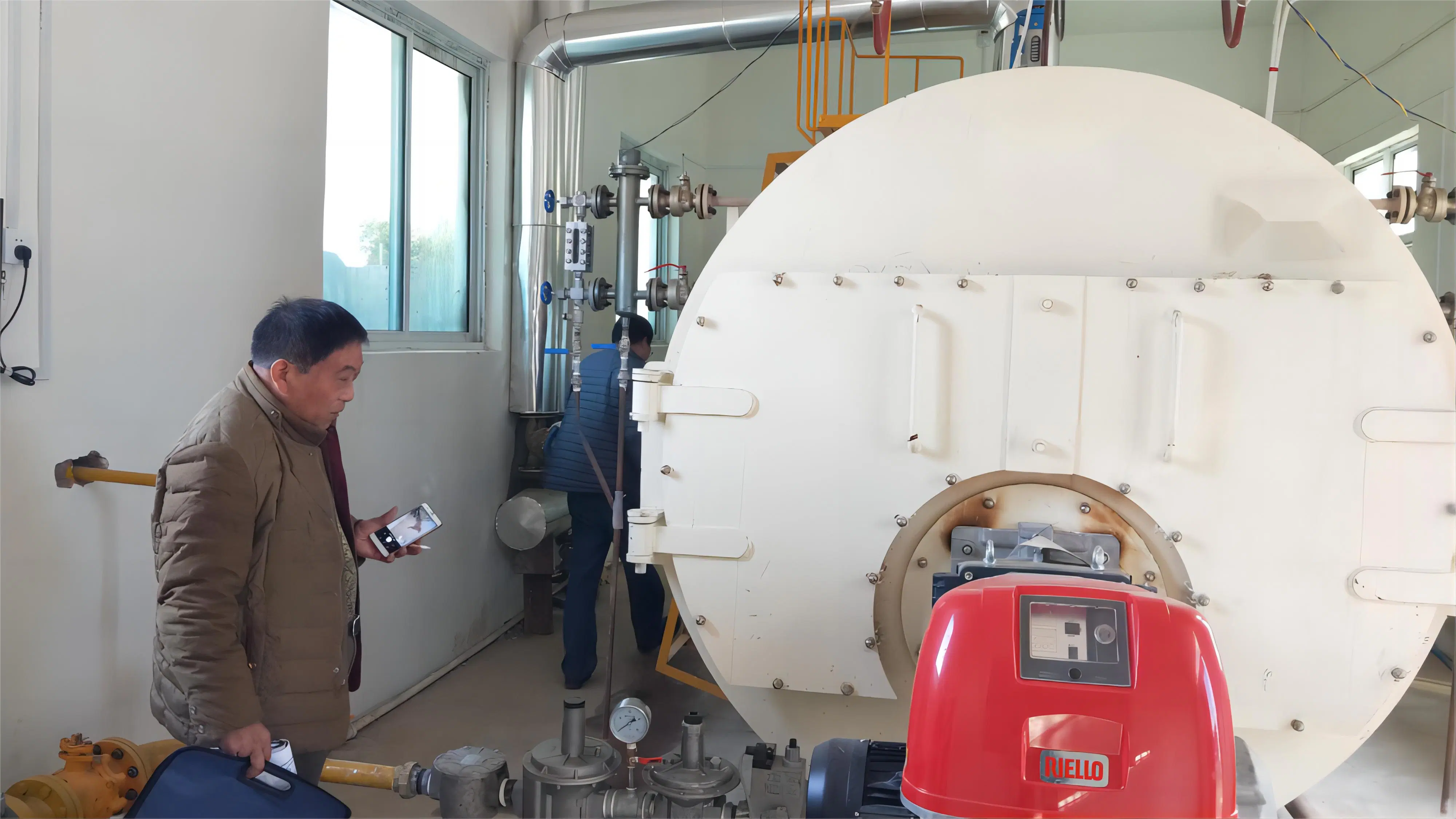 1MW 2MW Diesel Oil Petróleo pesado Gas Natural Gas alimentado Caldera de agua caliente para el Hotel Hospital Central Calefacción