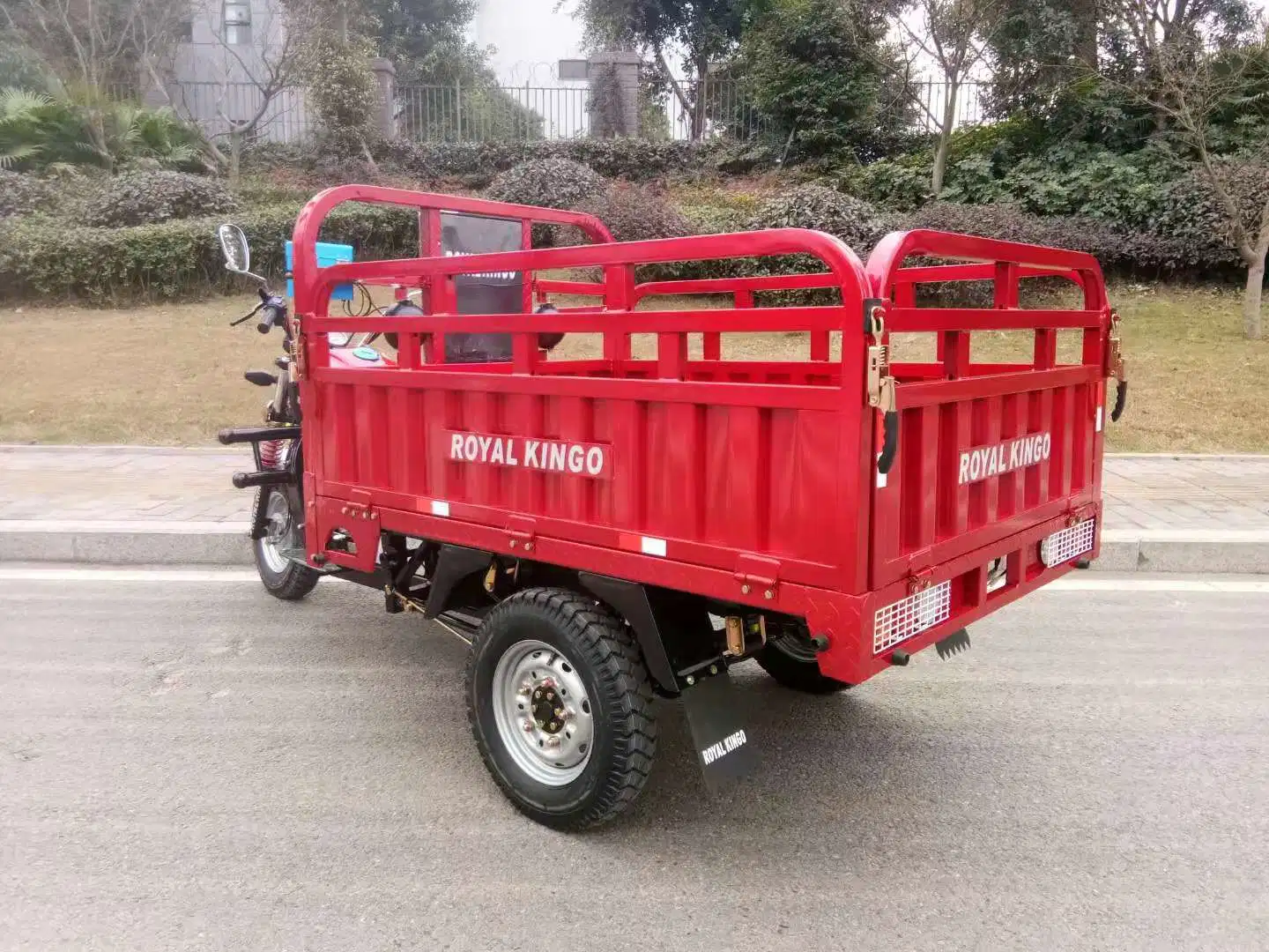 Adults Motorized Snack Selling Cart Tricycles/Big Space/CCC Certificate Trike/3wheel Motor/Tricycle/Gas Scooters/Tuctuc