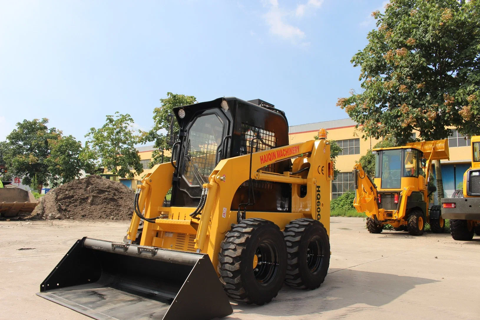 Haiqin Brand 690kgs Capacity Skid Steer Loader (HQ663) with CE