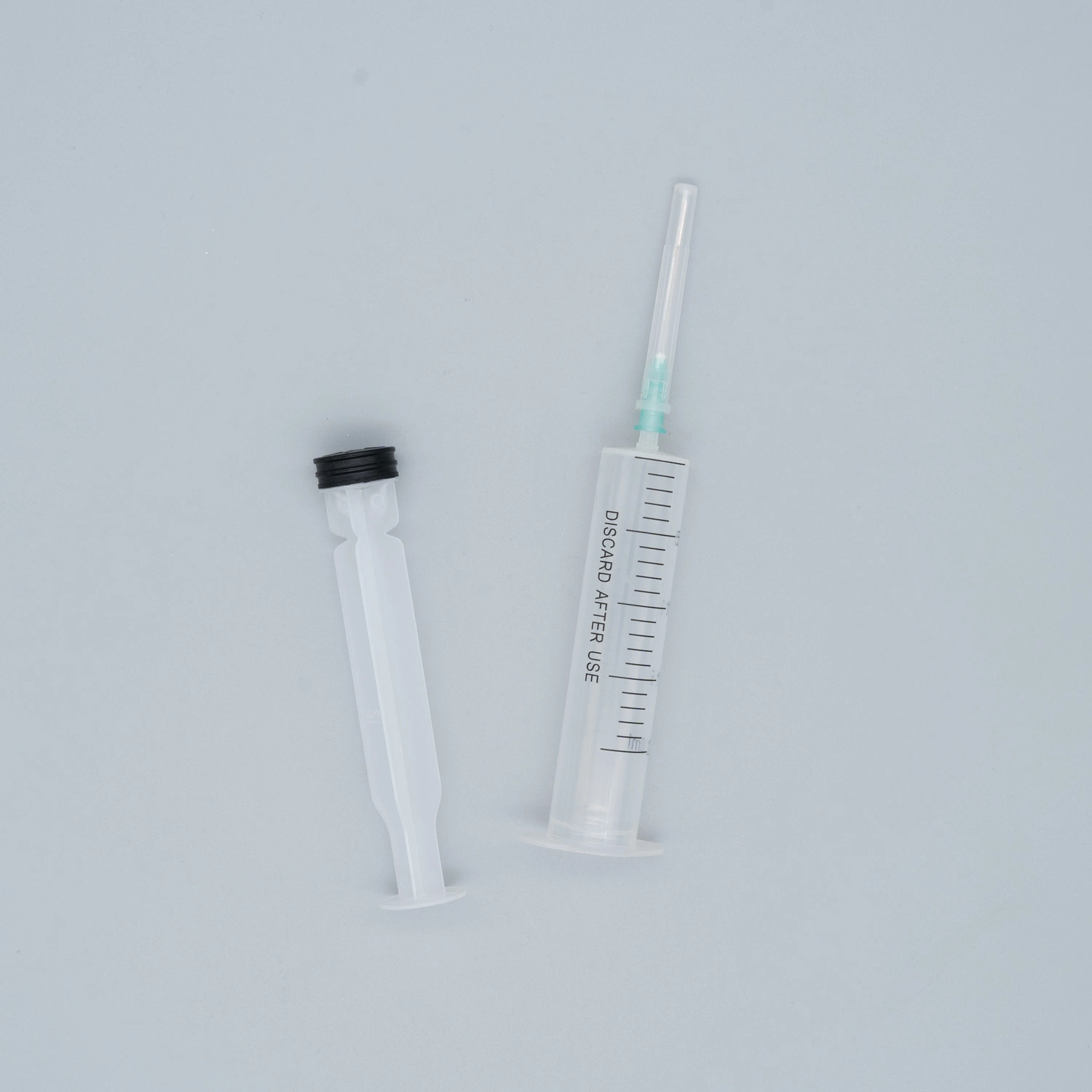 Quality Disposable Three Parts Syringe with Needle