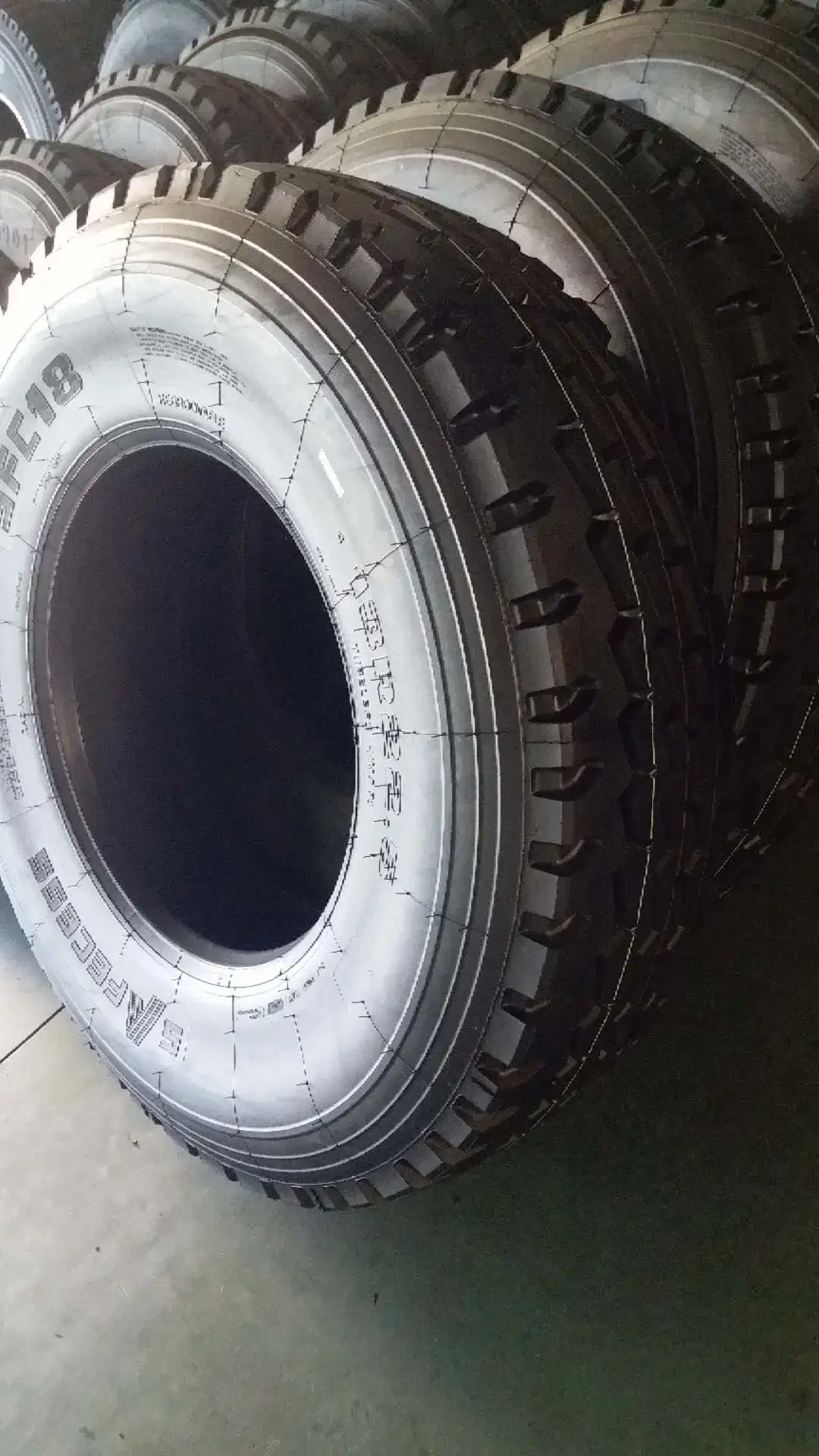 Truck Tires Sunfull Tyre Rod End Radial Tyre Tire Comforser Tire Best Product Name of China Tyres