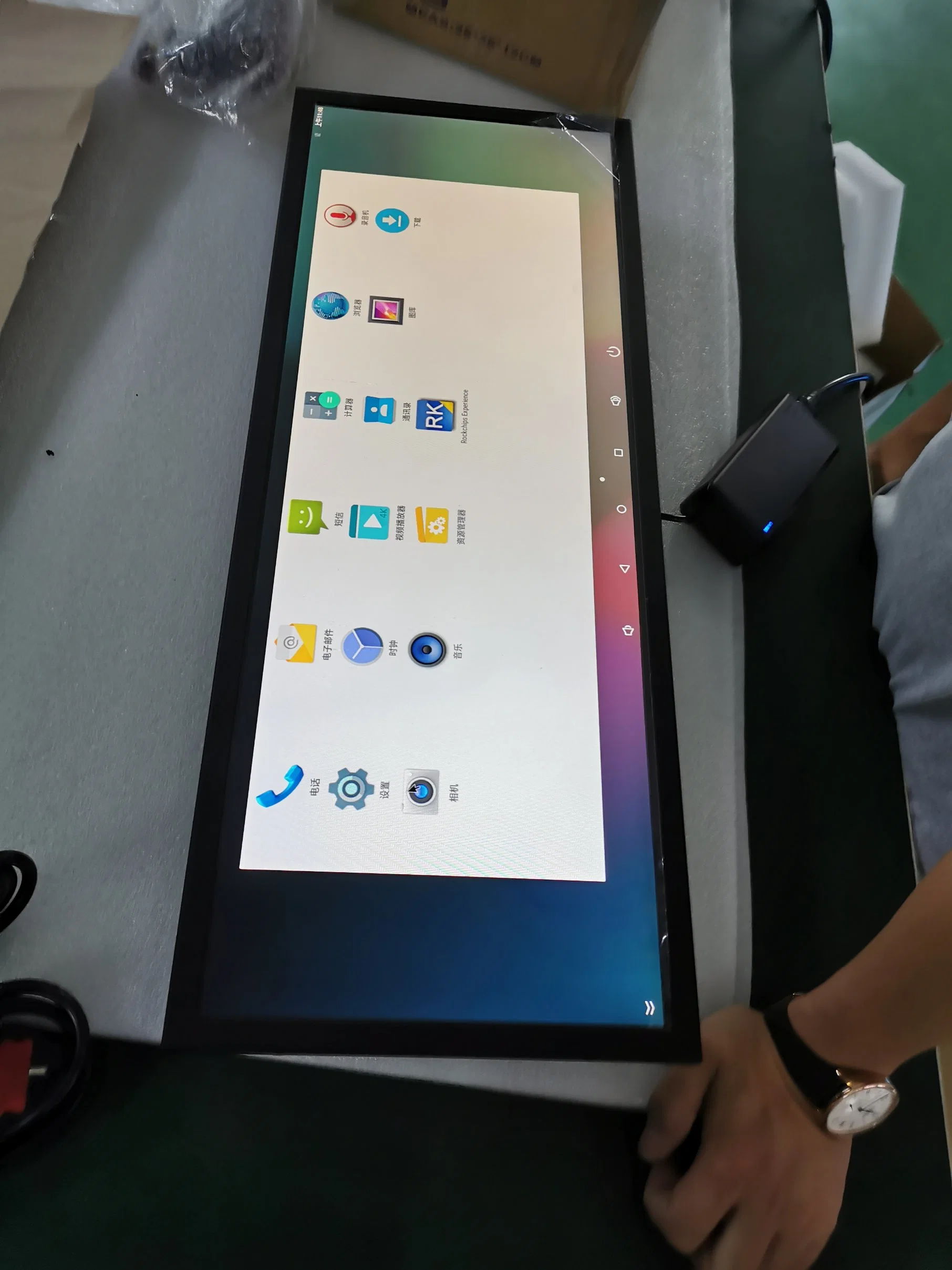 Monitor de bastidor abierto personalizada Ultra ancho 28.6 pulgadas de LCD de la barra alargada para publicidad Pantalla nevera estante