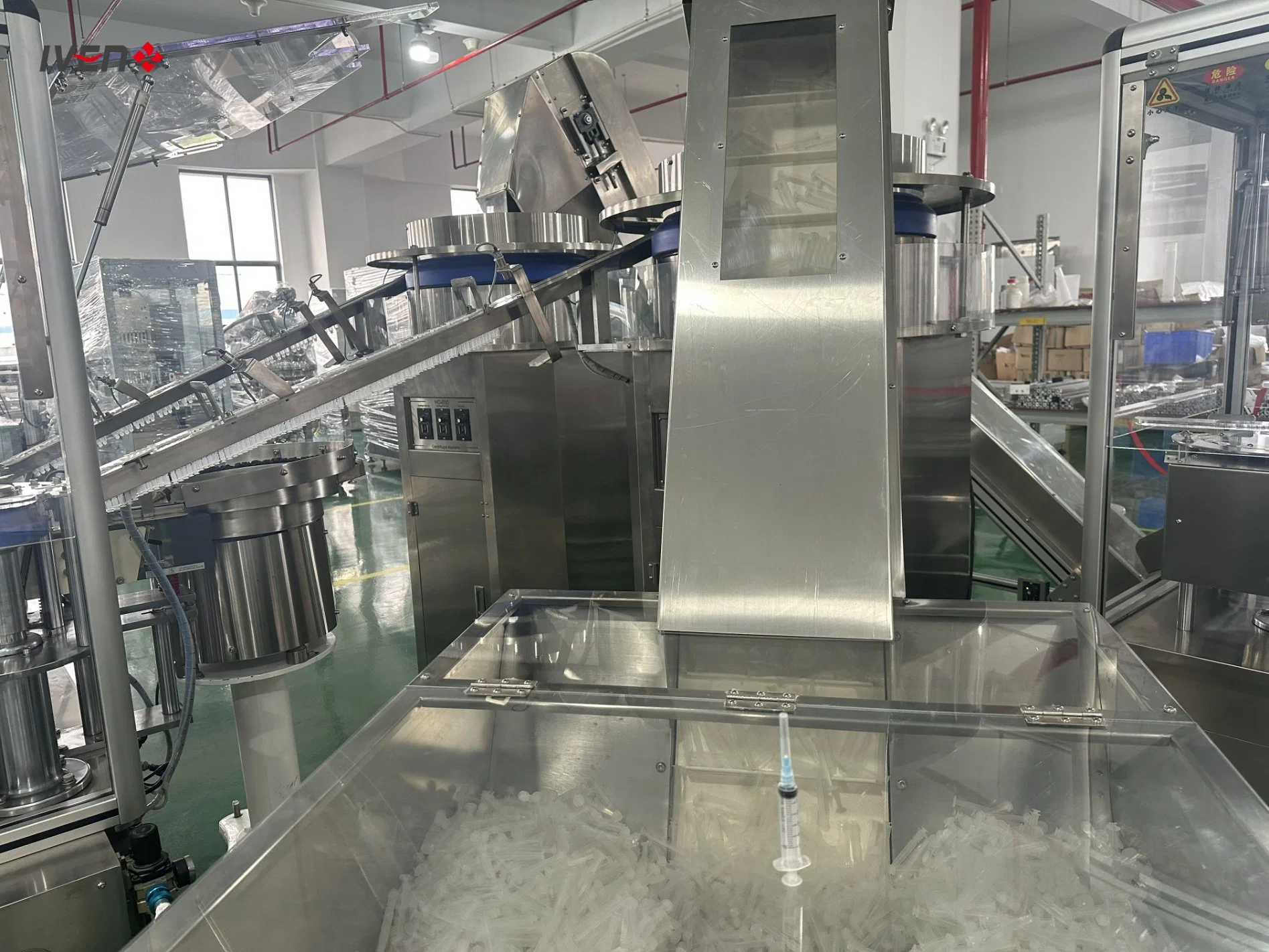 Automatic Assembly Medical Syringes Machine Made in China / Custom-Made Other Machinery & Industry Equipment / Pharmaceutical Production Line