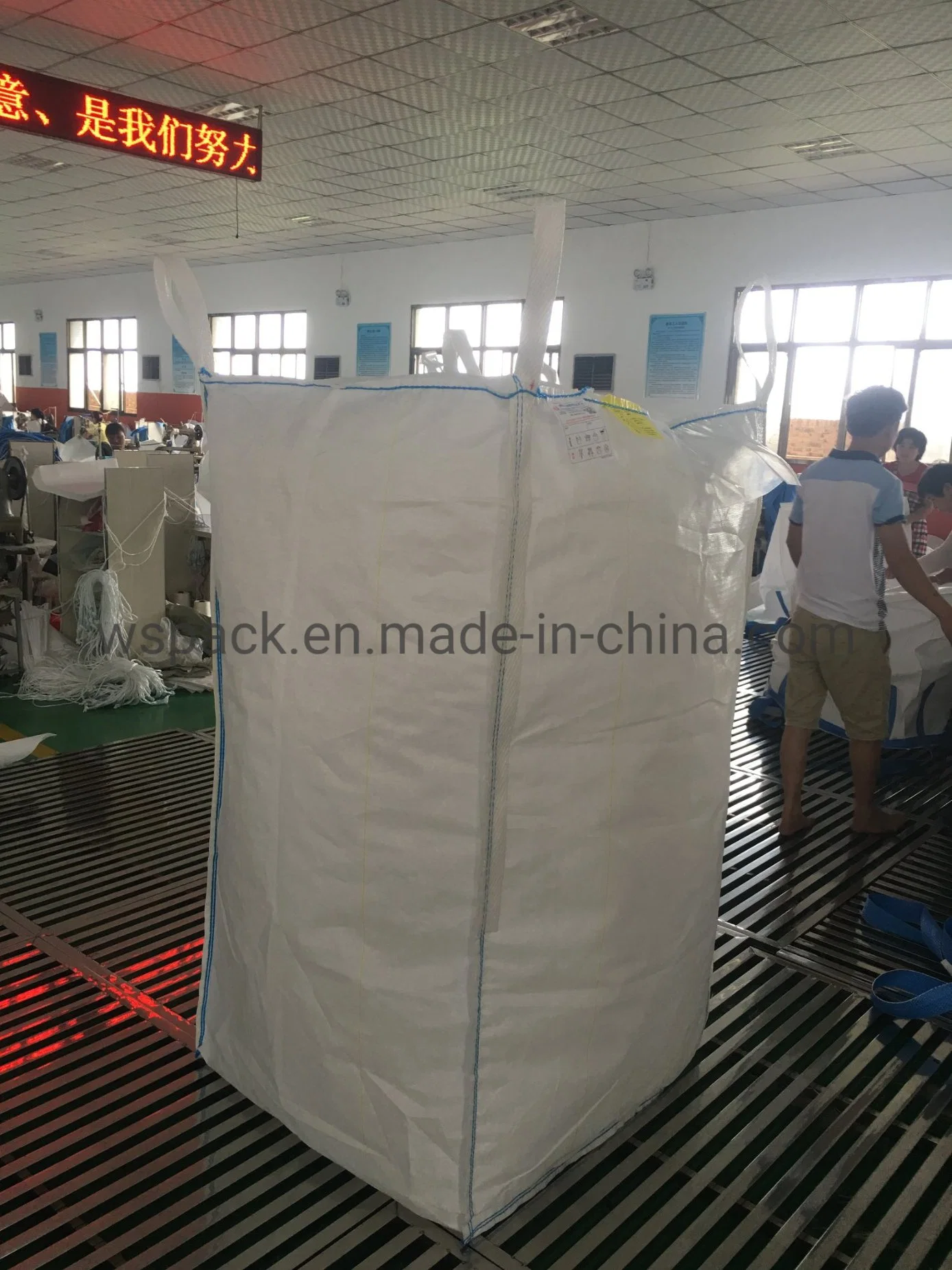 Ton Bag China Bulk Big Bag Factory Bulk Bag 1 Ton Jumbo Bag Specification Container Bag Sand Industrial Construction Garbage Pea Gravel Tonne Bag