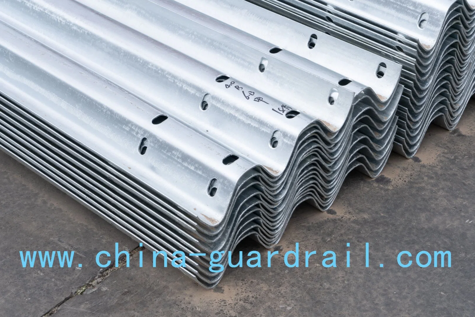 Highway Guardrail Systems Defensas Viales Galvanized Guard Rail Factory