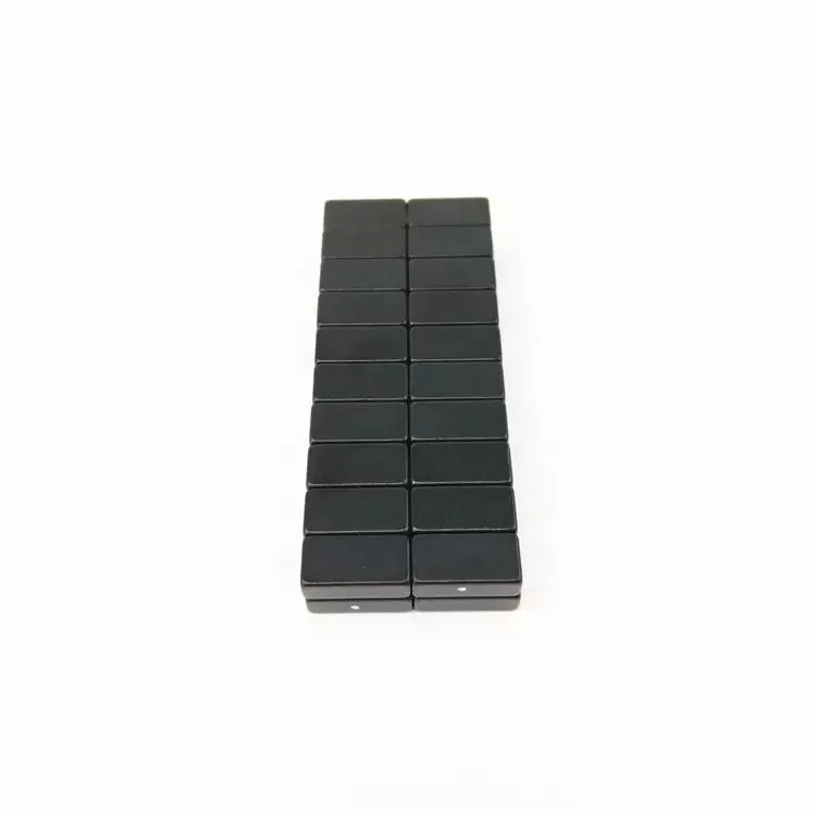 Benutzerdefinierte Größe 20 * 10 * 5mm Seltene Erde NdFeB Magnet Epoxidbeschichtung Neodym Magnete