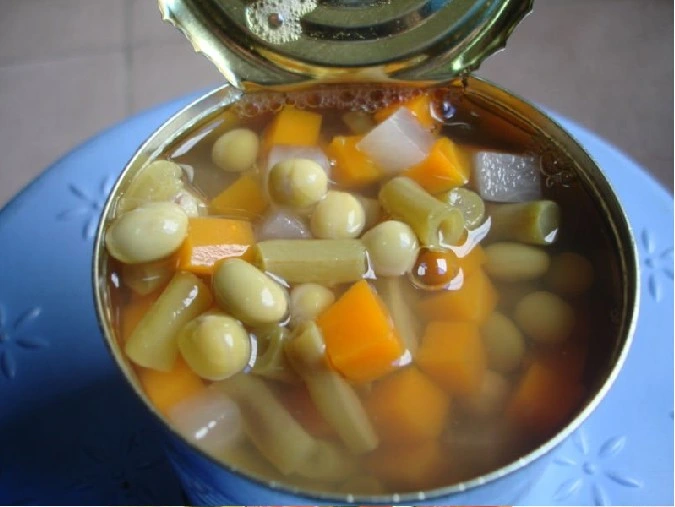 Todos los tipos de conservas vegetales la cebolla y zanahoria y maíz/coliflor o brócoli/judías verdes en el agua