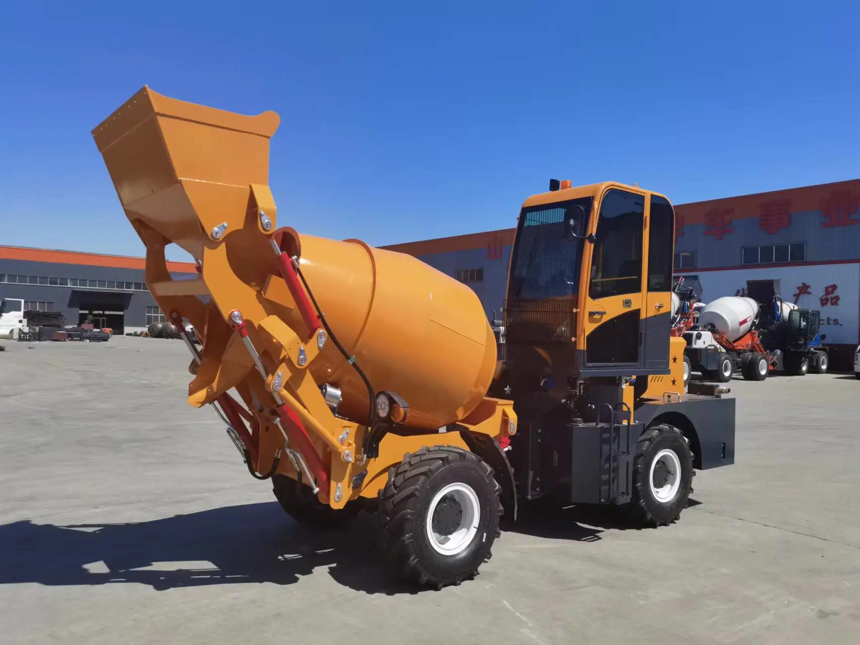 Self Loading Car Mixer Truck with 2.5m3