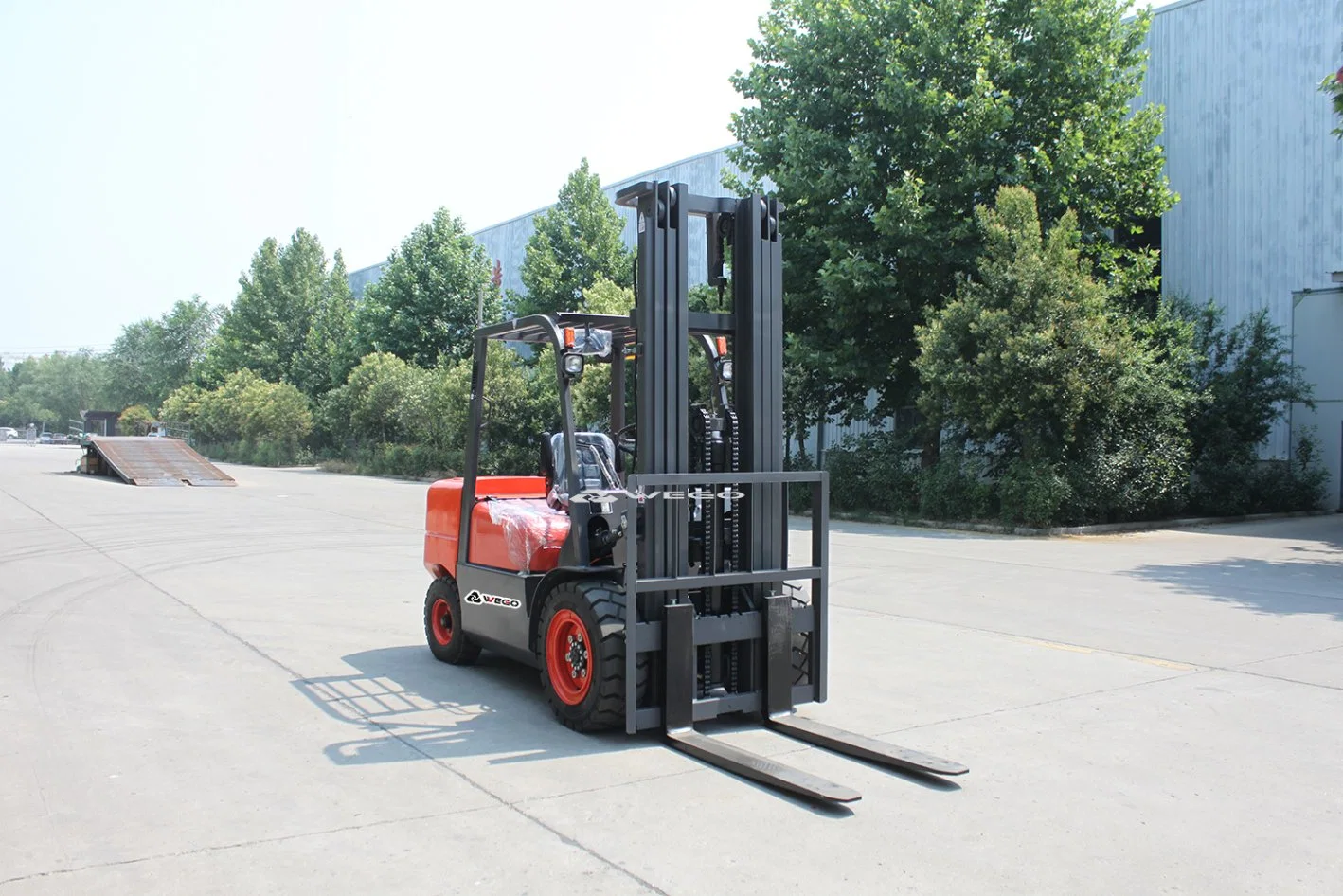 Lowest Price Japan New Diesel Montacarga Lifting Equipment 2tons 3tons 3.5tons 4tons 5tons 7tons 10tons with Tcm Technology Forklift, Isuzu Yanmar Engine.