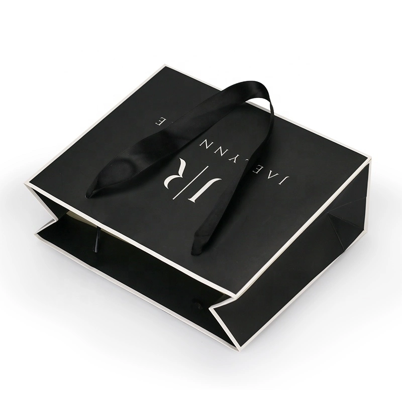 Guangzhou High quality/High cost performance  Custom Print Matt Black Color Paper Gift Bag with Rope Handle