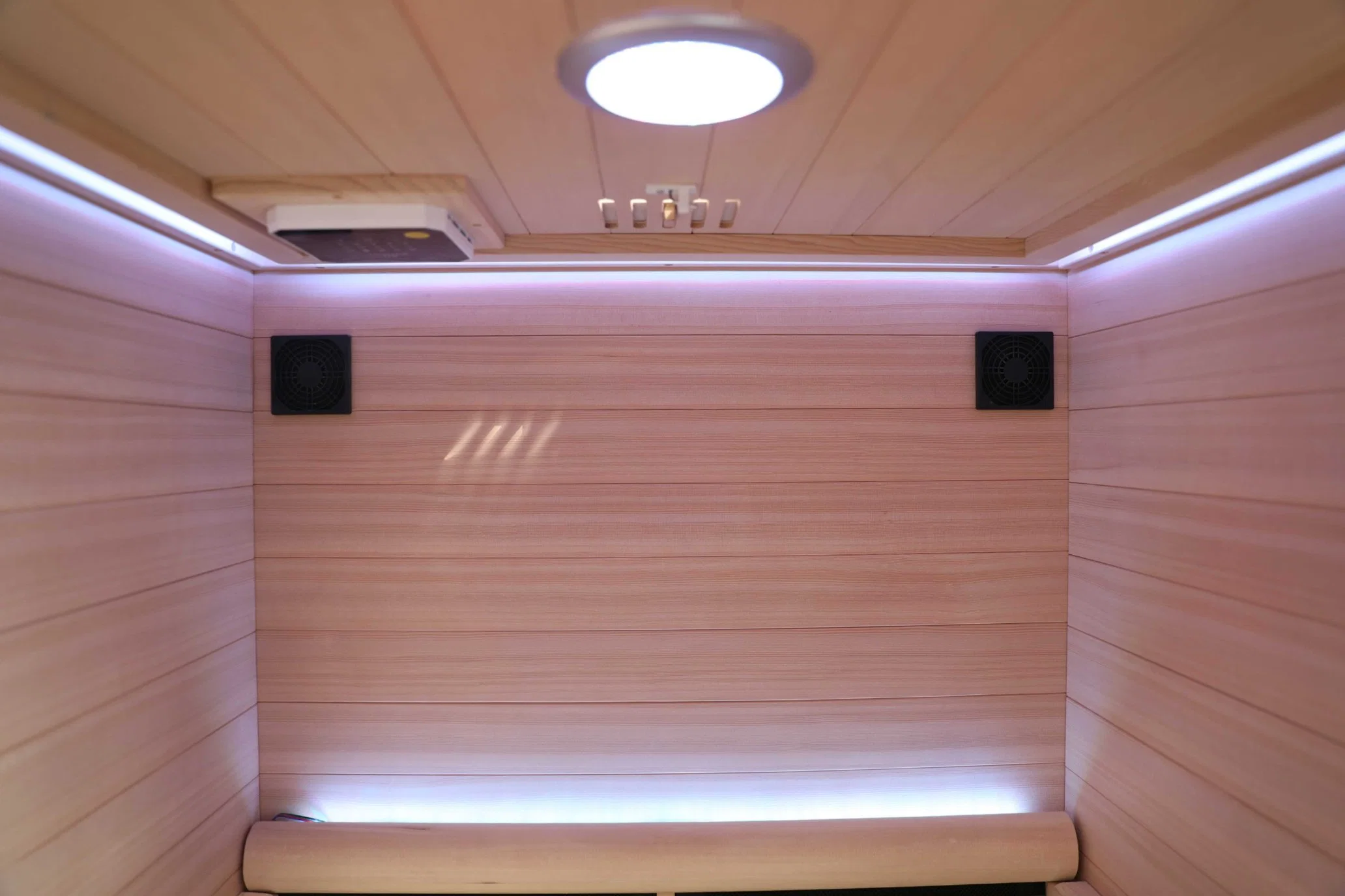 Sala de Sauna Interior Contemporânea com baixo EMF e alta qualidade