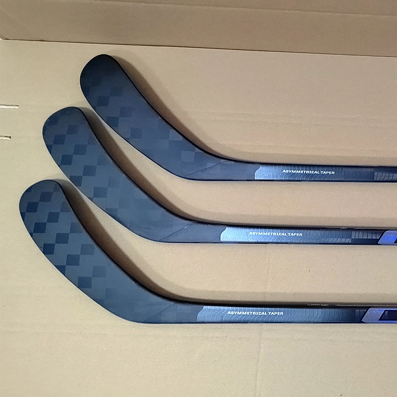 Precio de fábrica China Hockey sobre hielo Palo de carbono Equipo de fiero