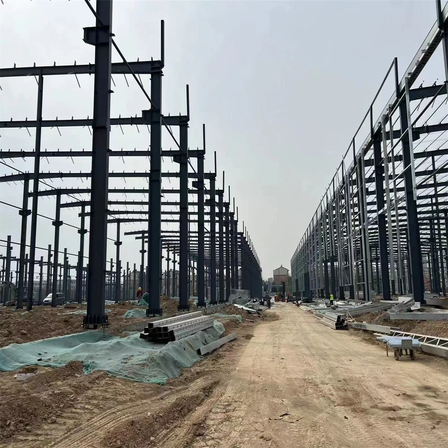 China Prefabricated Steel Construction Factory Lightweight Steel Structure for Churches Warehouse Workshop