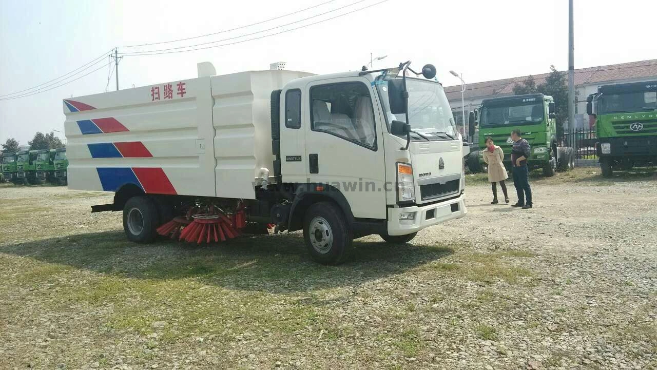 39. Máquina de lavar roupa para estrada de alta pressão Sinotruk HOWO