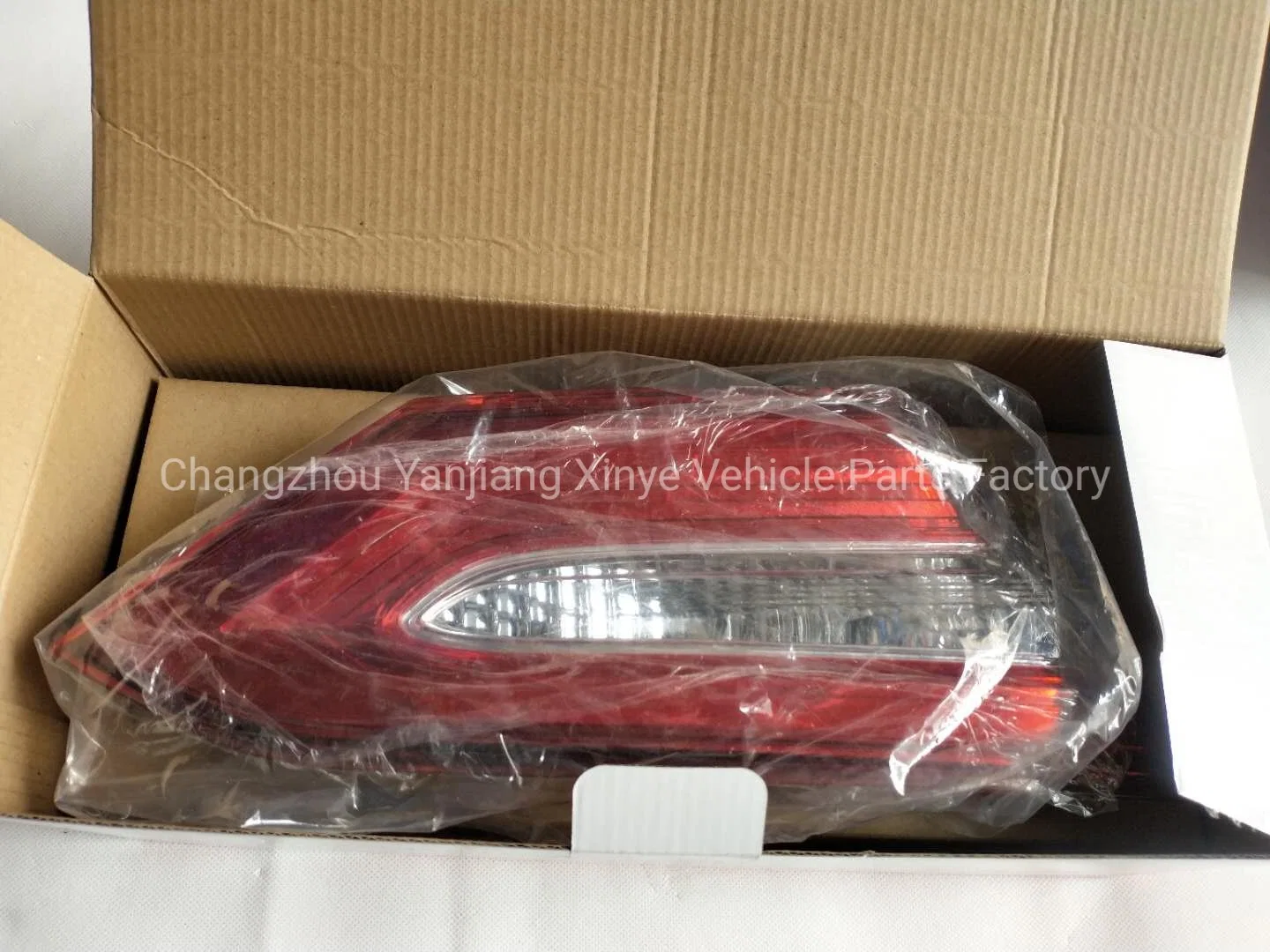 Wholesale/Supplier Factory Price Auto Body Kits LED Lighting System HID Xenon Projector Head Lamps Rear Lights Tail Inner Lamp Taillights for Camry 2018 USA Xle