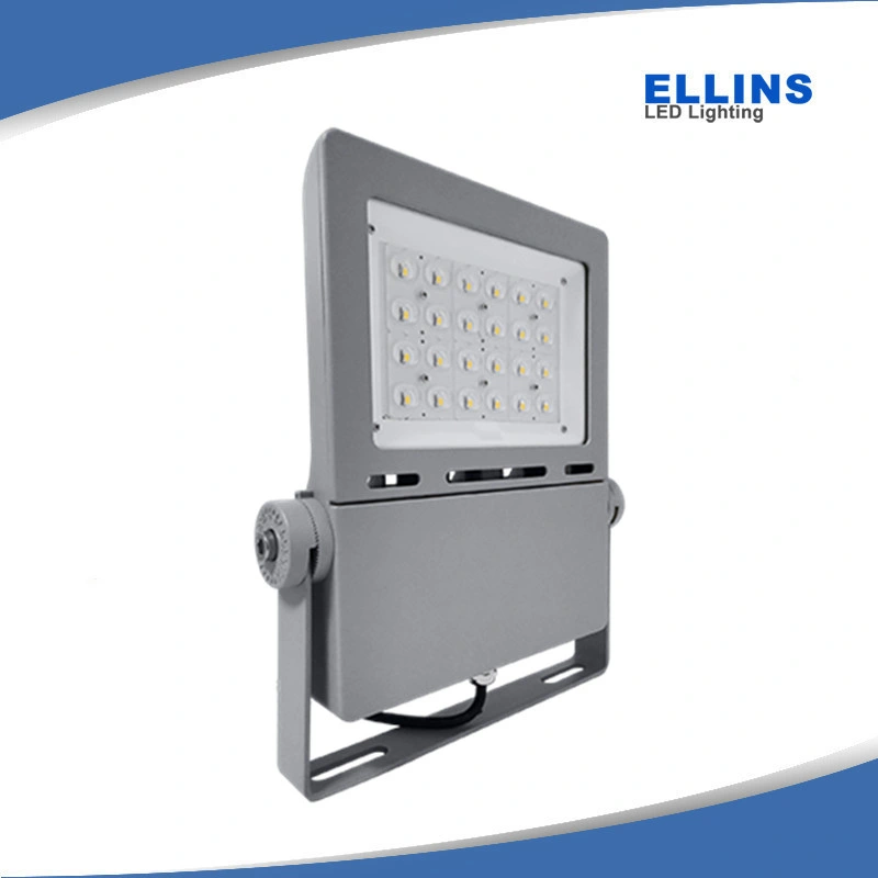 Renewable Solar Floodlight LED Spot Lights 100W-300W Stadium Sport Lighting