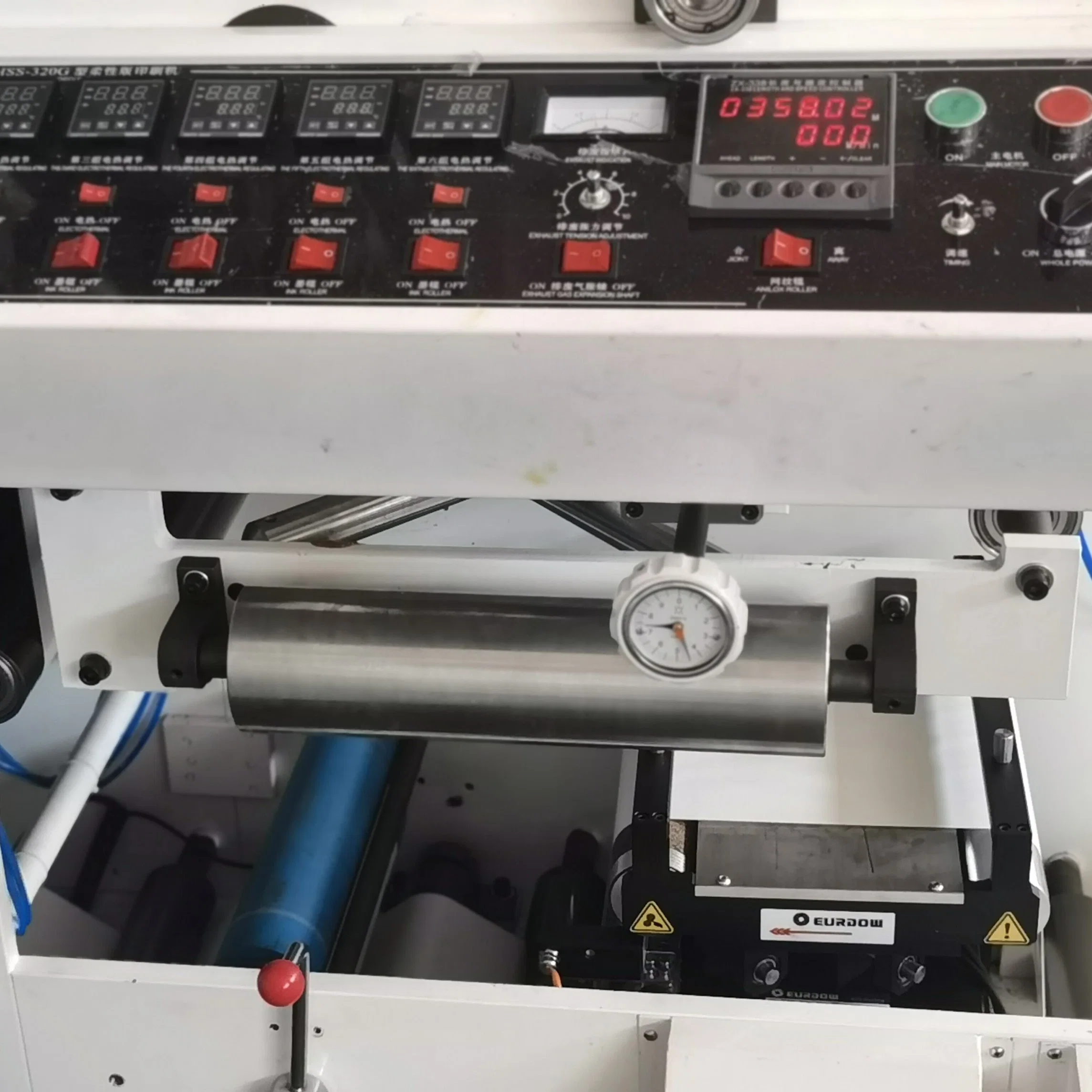 Automatische selbstklebende Etiketten Flexo Druckmaschine für OPP PVC-Haustier PE