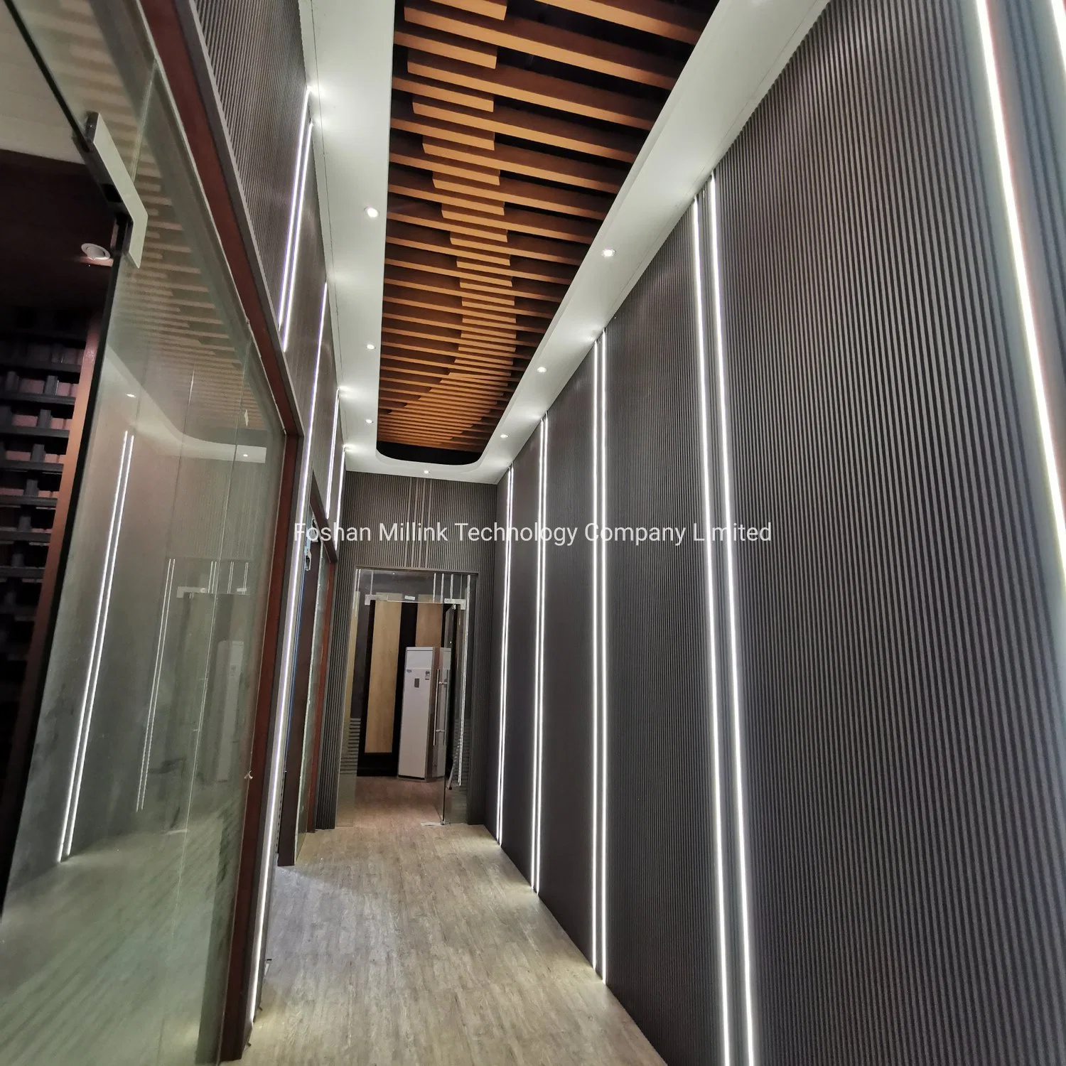 PVC WPC Ceiling Click, Waterproof PVC Ceiling with WPC Material
