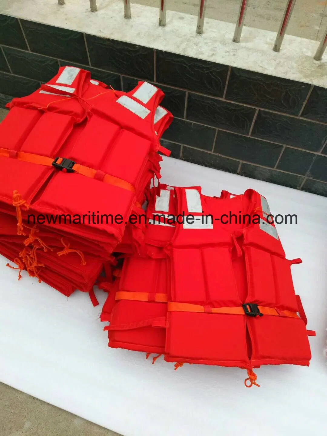 Outdoor Safety Equipment High quality/High cost performance  Lifejacket for Adults