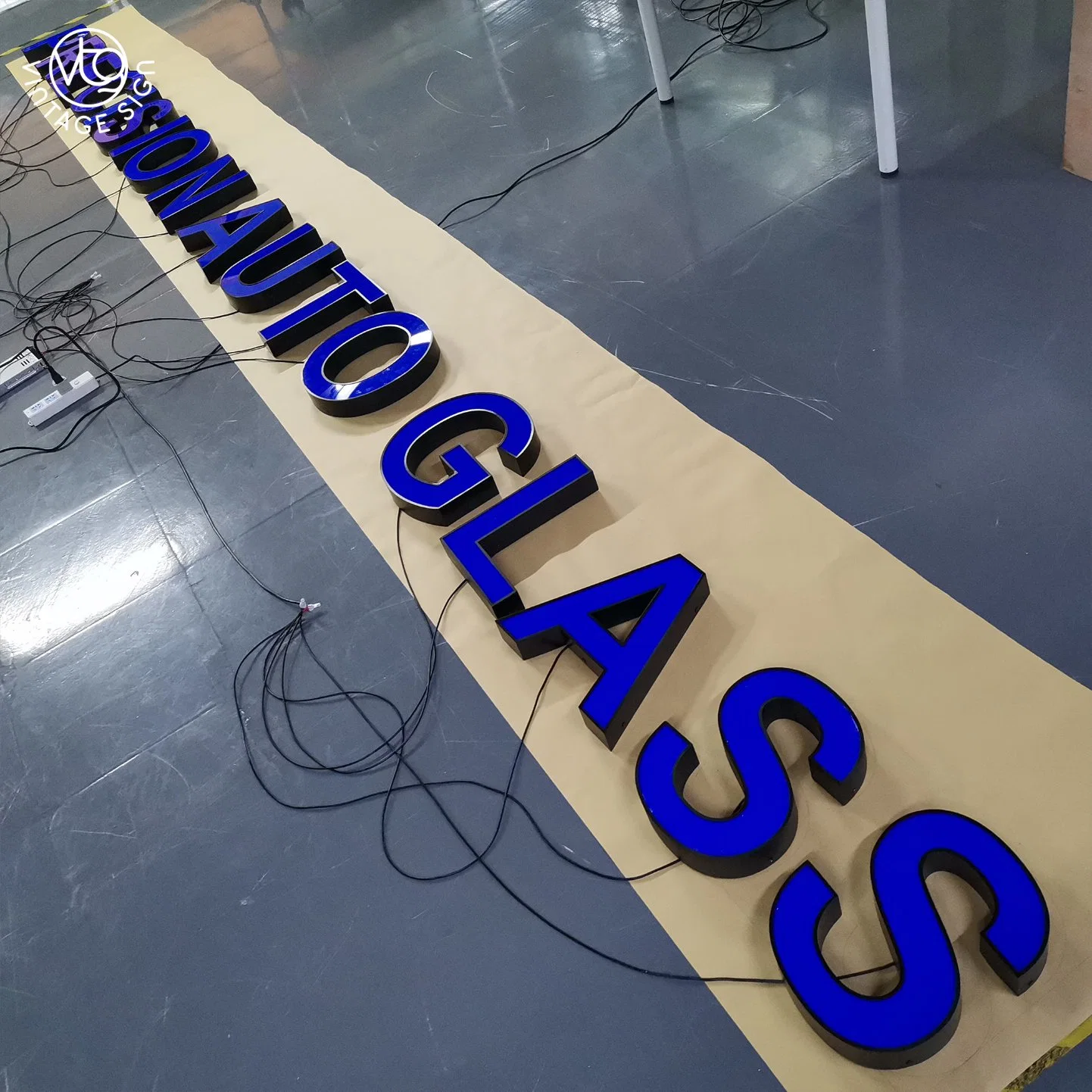 Los carteles en 3D LED del logotipo iluminado firman Carta de la luz delantera