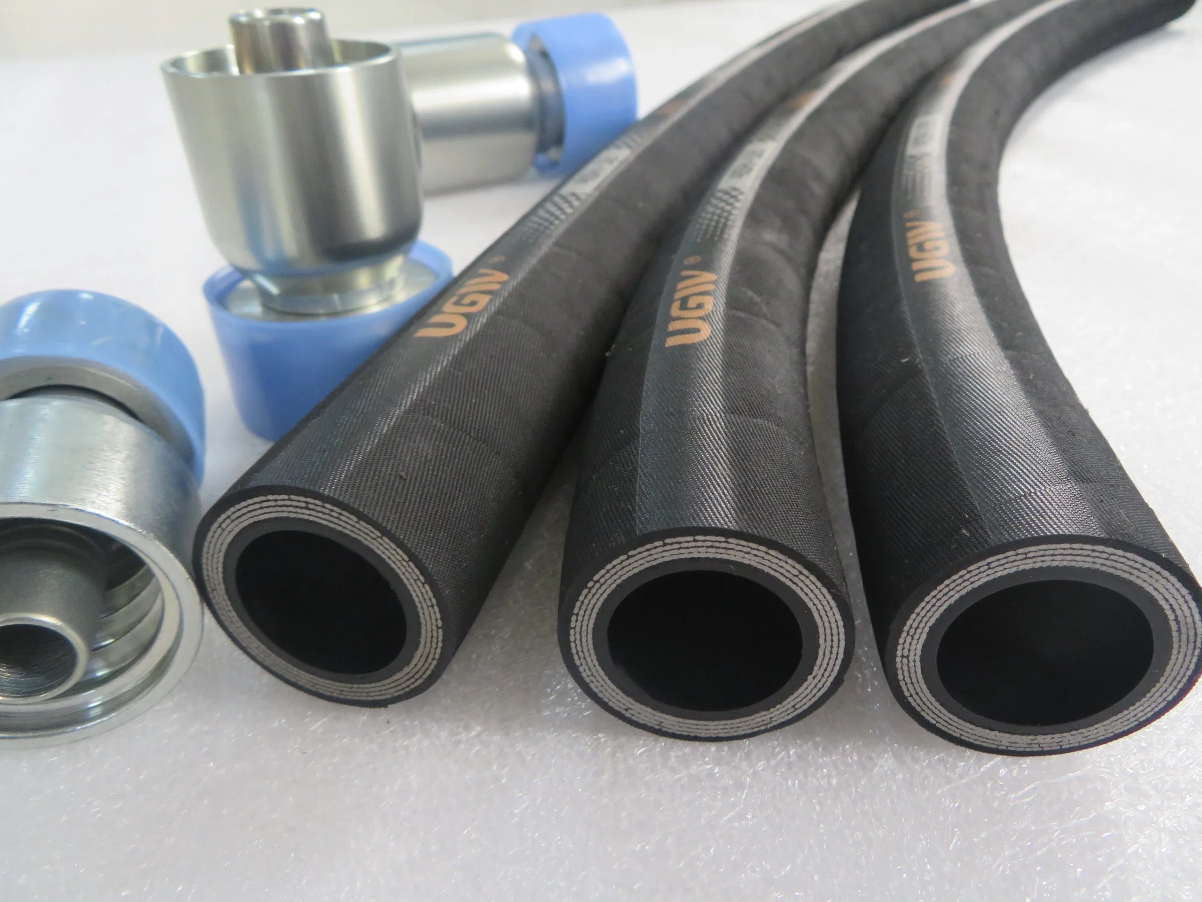 4 Wire Spiral Hydraulic Hose 6000psi Working Pressure Rubber Pressure Hose Pipe Assembly