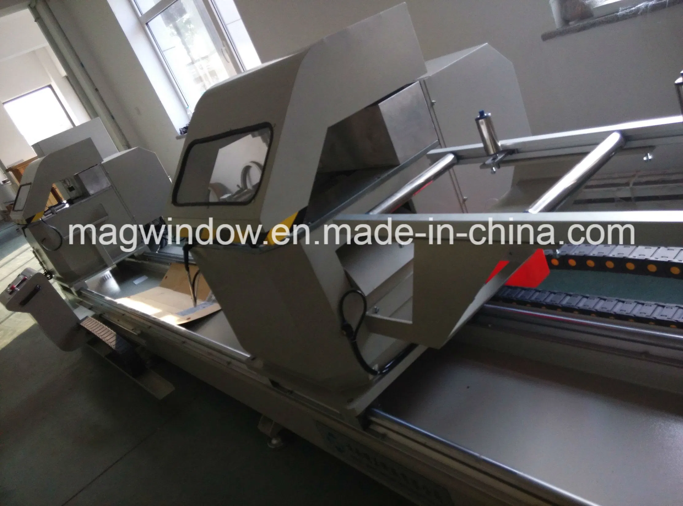 CNC Double-Head Aluminum Profile Cutting Saw with Auto Measuring