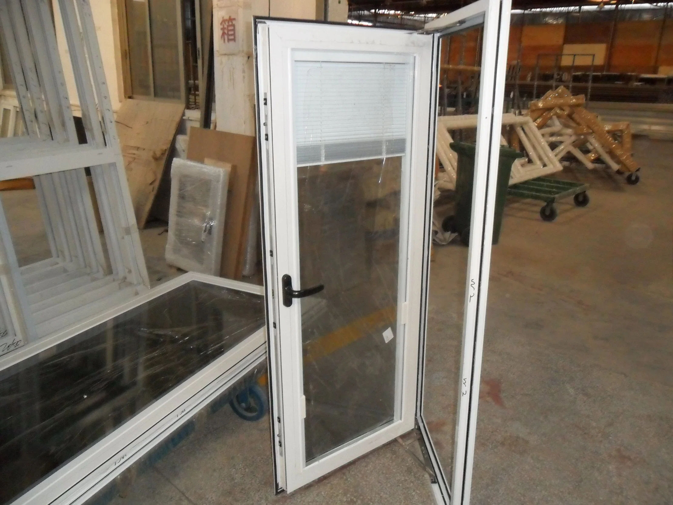 Aluminium Sliding&Awning&Casement Window/Glass Window/Double Glaze Window with Built-in Blinds