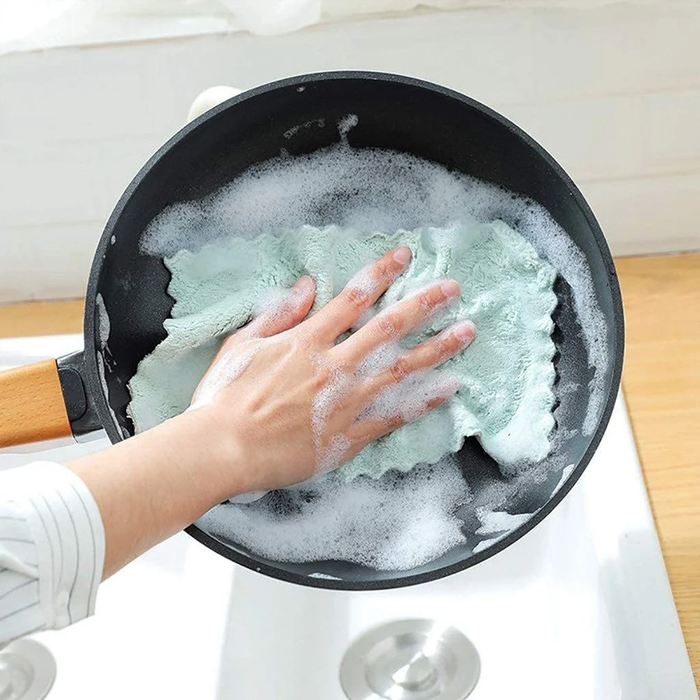 Une absorption élevée de pâte de bois vierge plein de serviettes en papier de cuisine en relief plat chiffon en microfibre de remplacement