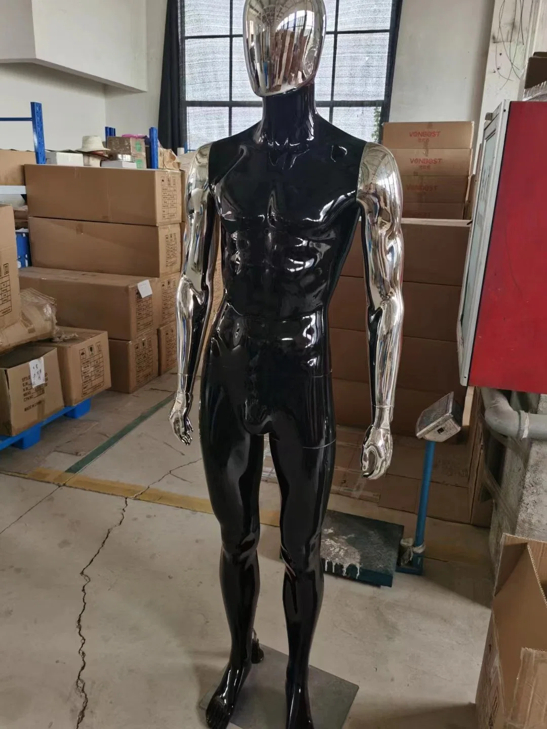 High quality/High cost performance  Full Body Male Painting Black Mannequin with Chrome Gold Hands and Head