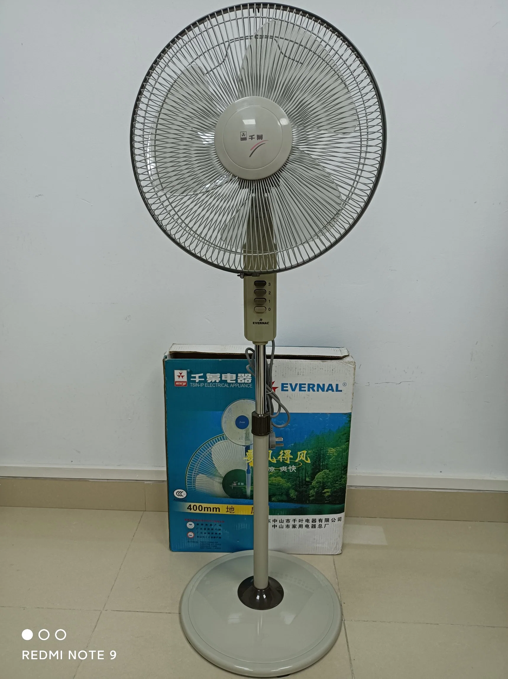 16" China Manufacture Evernal Pedestal Stand Fan with Heavy Round Base