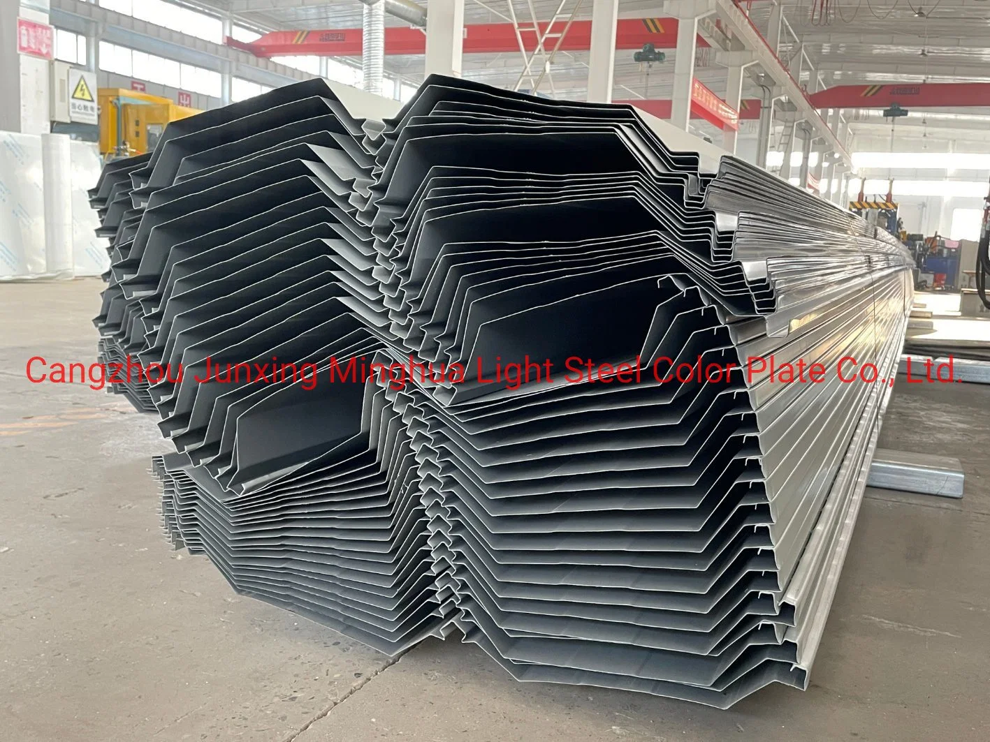 Good Quality Low Price Building Material Yx51-410-820 Type Color Coated Galvanized Steel Panel Color Metal Roof Panel