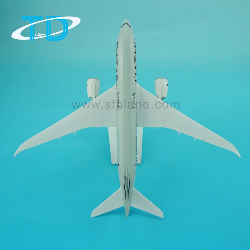 B787-8 Qatar 28cm Airplane Model Perfect Gift for Pilots and Collectors