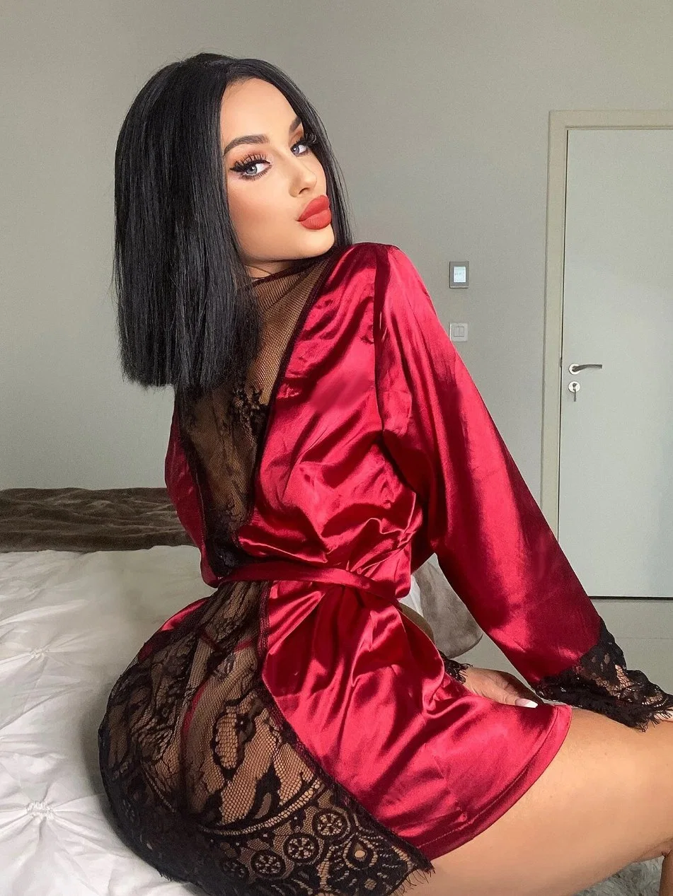 Long Sleeve Ladies Pajamas Contrast Lace Satin Robe with Belt & Thon Sexy Lingerie