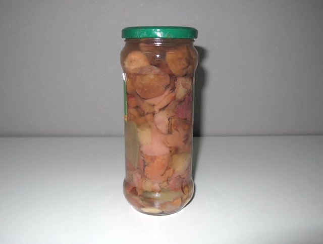 Canned Suillus Mushroom Selling for Catering and Supermarket