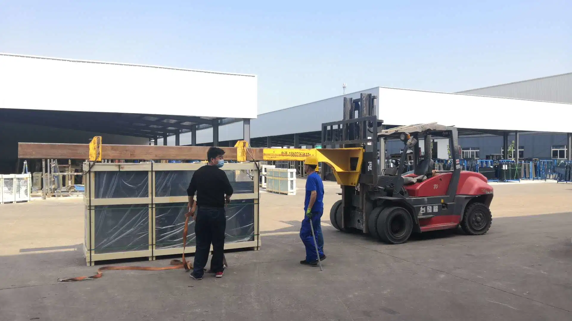Forklift Truck for Glass Container Loading Unloading Attachment Equipment for 20 Feet Container