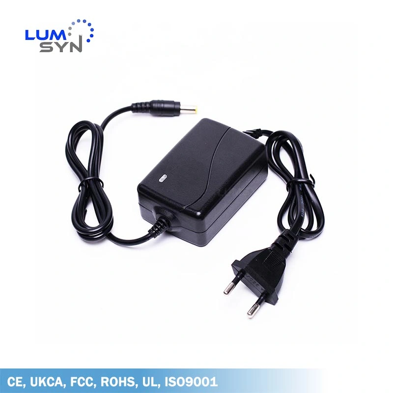 Fuente de alimentación de conmutación de escritorio accesorios regulado 3V 3AMP con UL Ukca CE para la venta