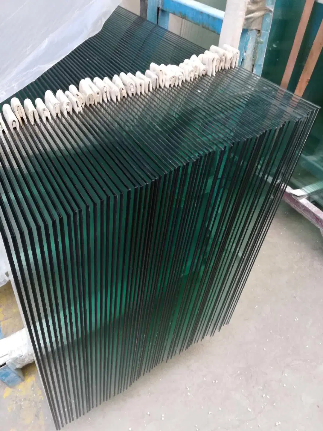 Customize 5-24mm Industrial Glass Panel Door Low Iron Glass Tempered Glass