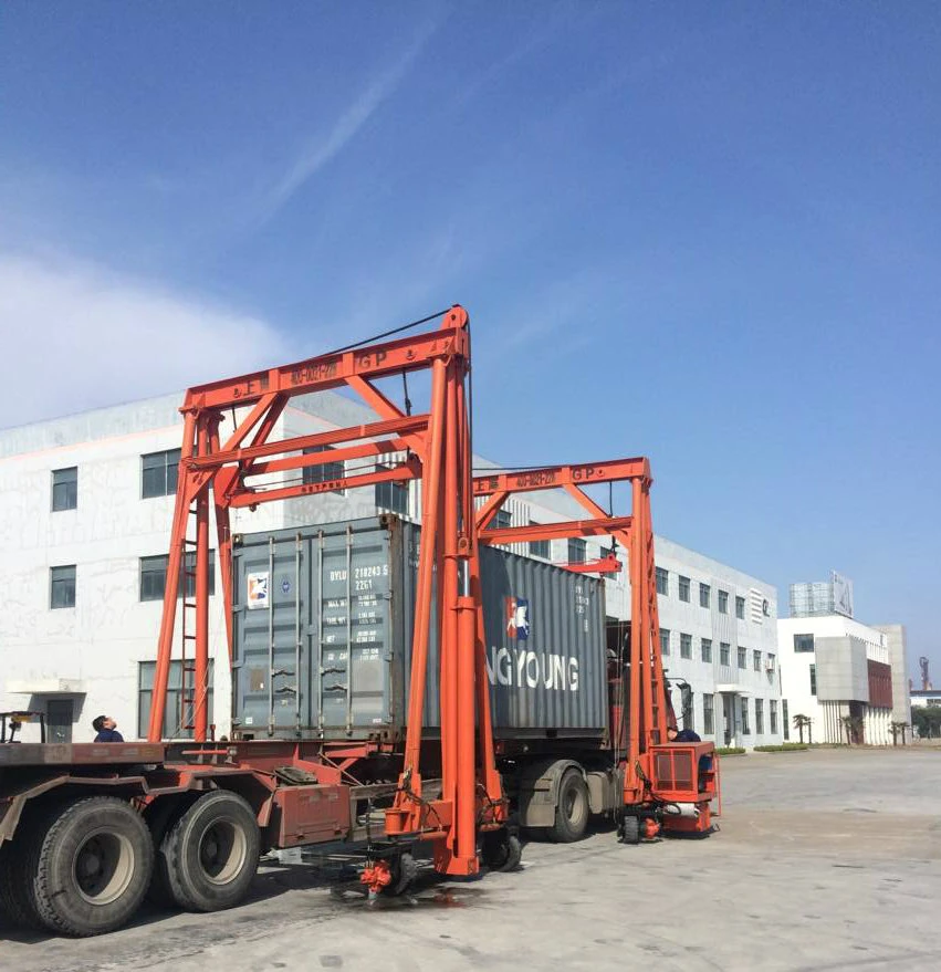 30000kg/36000kg/40000kg Capacity China Gp Widely Popular Mobile Container Crane Heavy Lift Equipment with Ce (BSLD300-400)