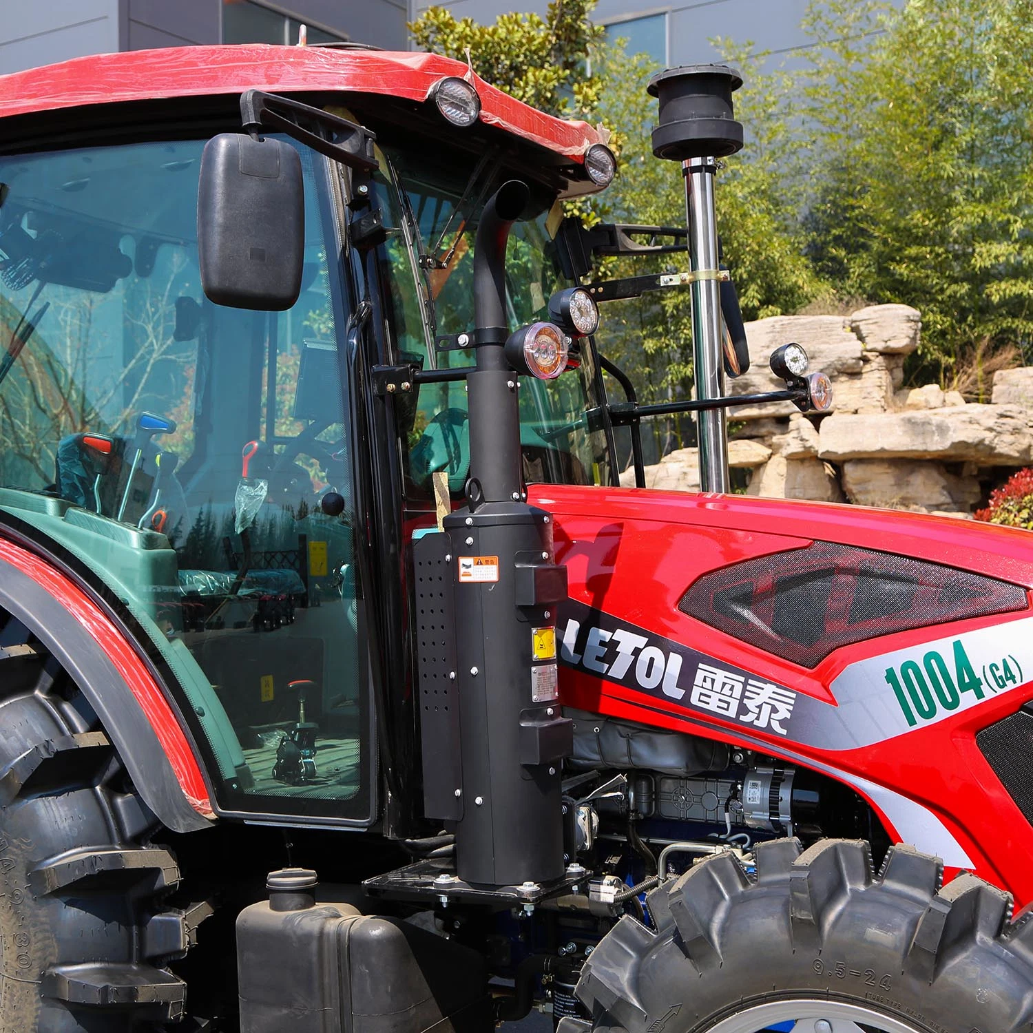 The Best-Selling High-Quality Farm Tractors Certified by ISO and CE in China
