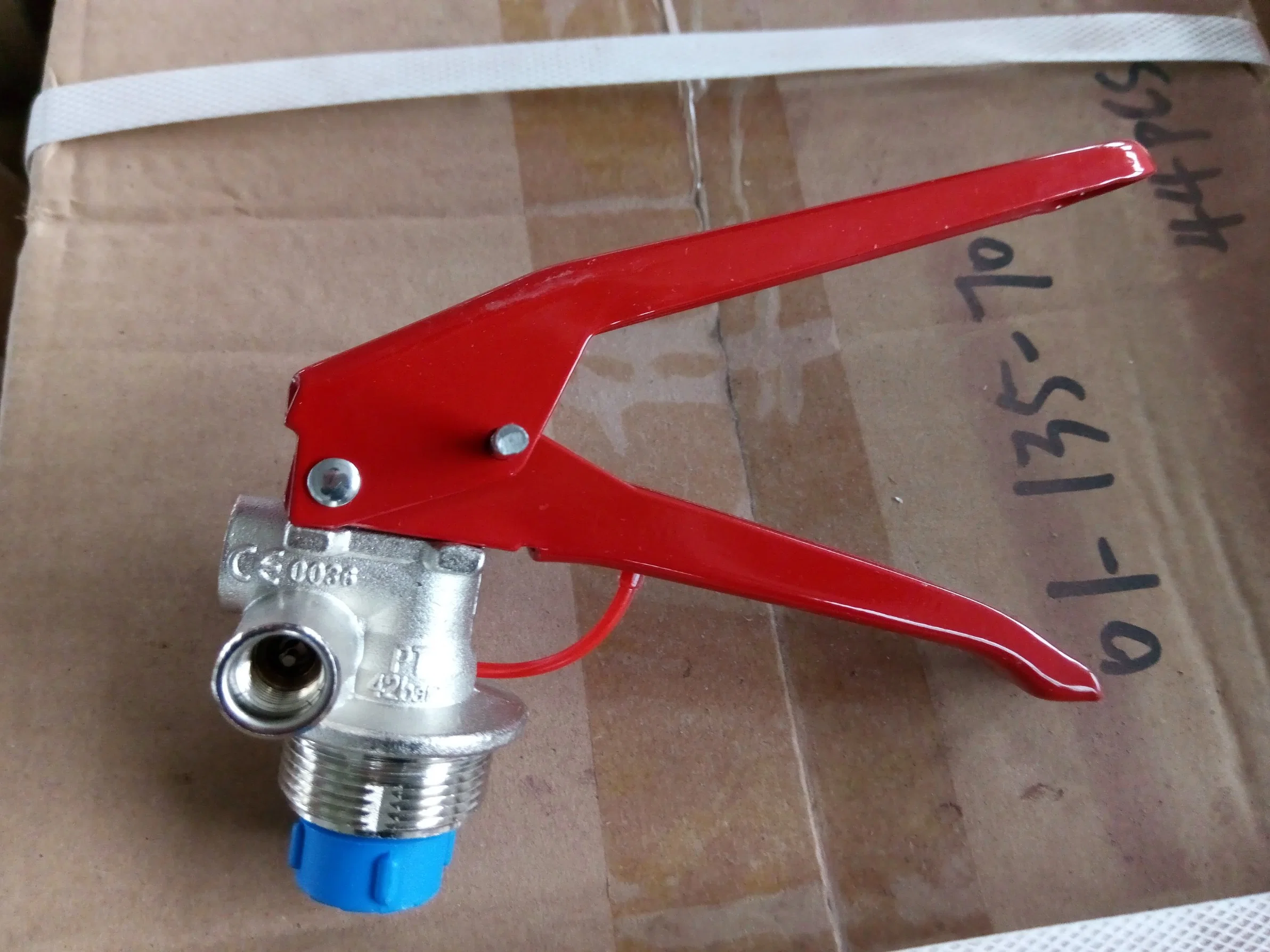 CE M30 Extinguisher Handle Valve