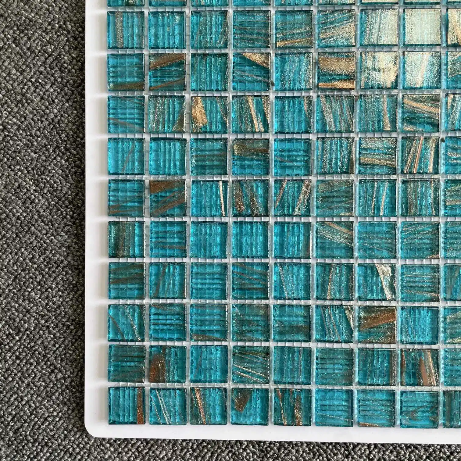 Foshan Decorative Building Material Blue Swimming Pool Glossy Crystal Glass Mosaic Flooring Wall Tiles