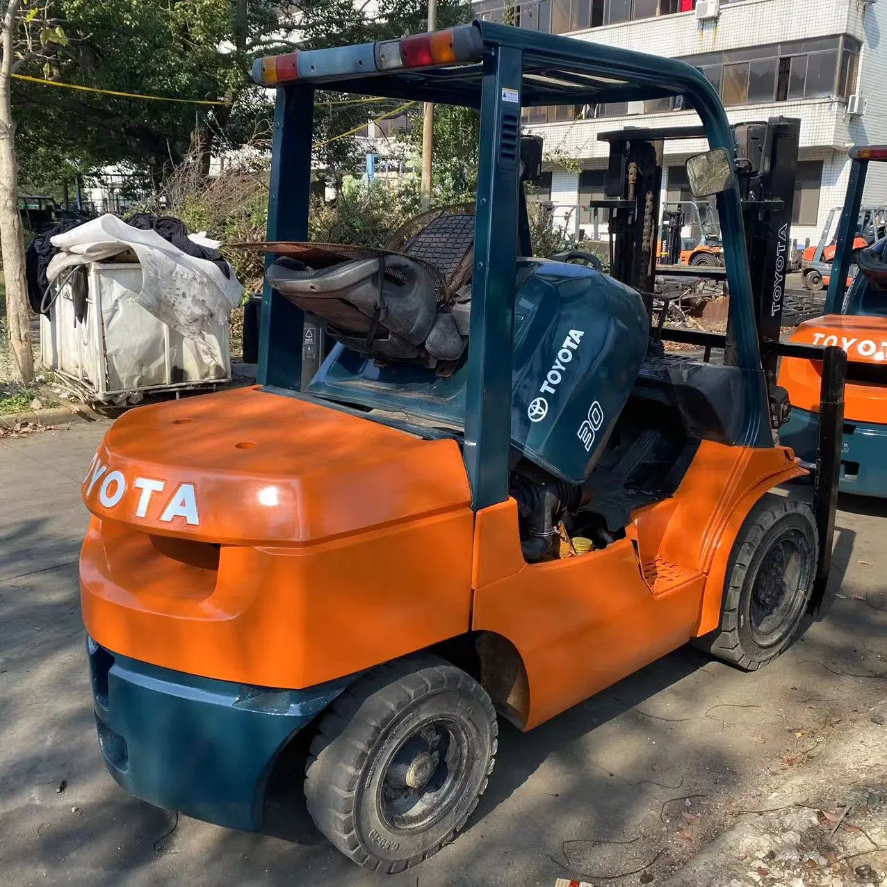 Mercado de segunda mano de Shanghai Forklift usado