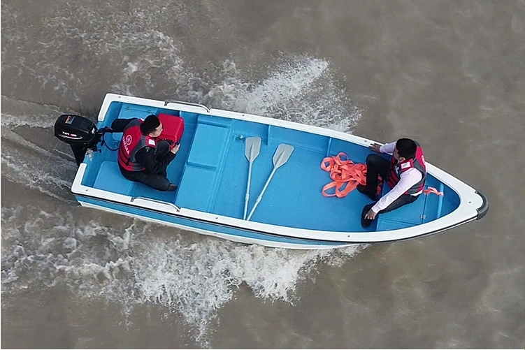 Commercial Fishing Vessel Sea Boat Blue Color Boats with Outboard Power Engine