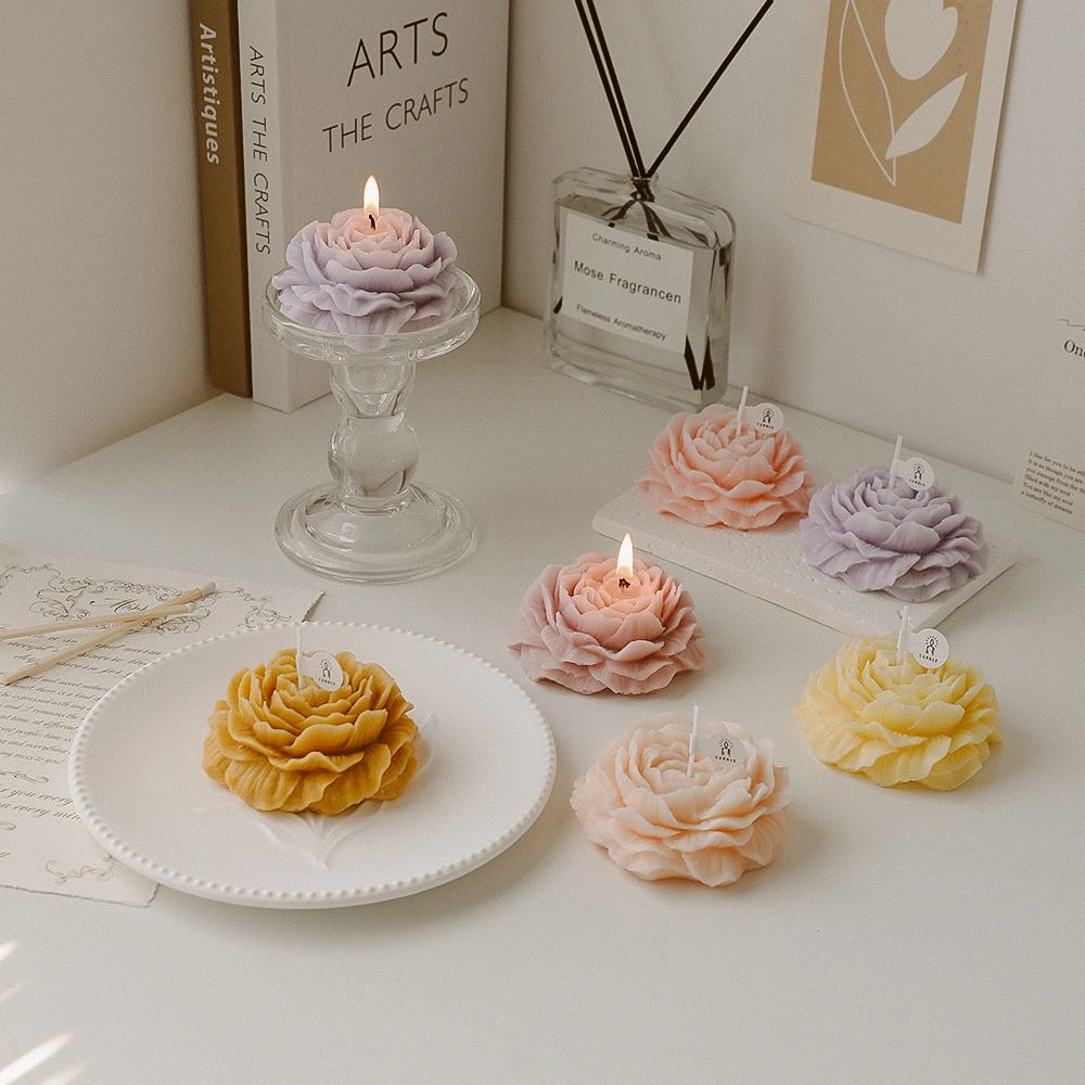 Ceremonia de la mano con flores de la decoración de la vela del estilo de Peony