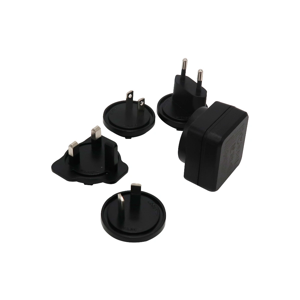 5V 1A Universal-Wandmontagenetzteil 5W EU/Au/US/UK/Kr austauschbar Schließen Sie das Micro-USB-Ladegerät an