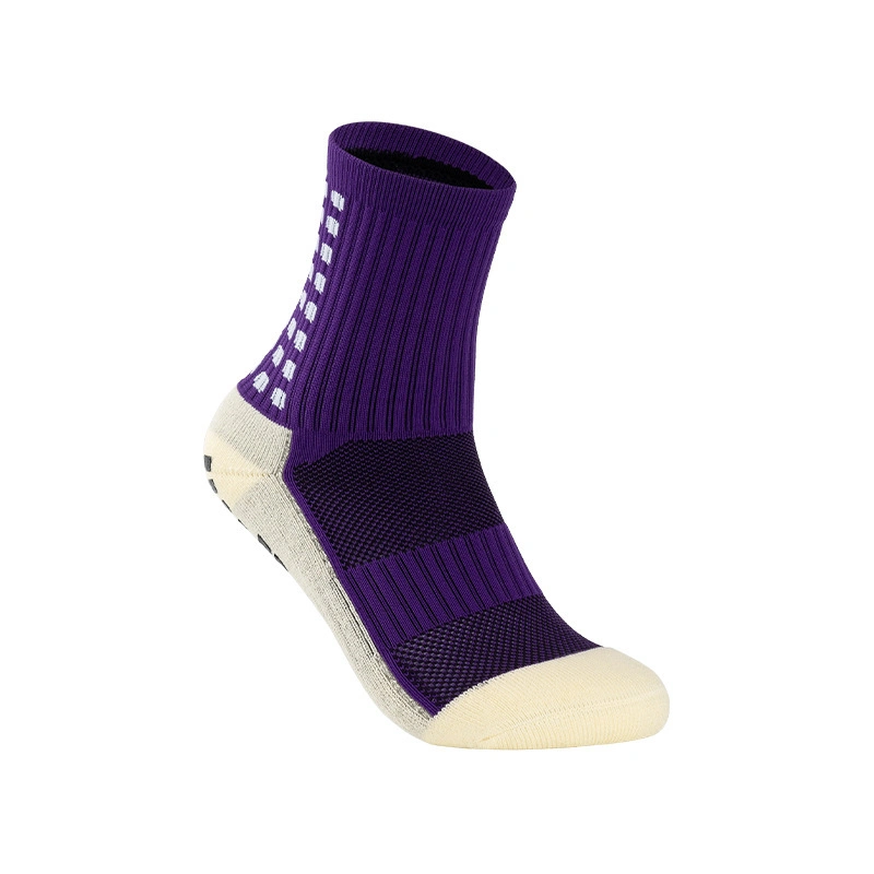 Fashion Wholesale/Supplier Custom Loose Comfortable Fitness Professional Sport Unisex Men Women Football Non-Slip Grip Crew Cotton Socks